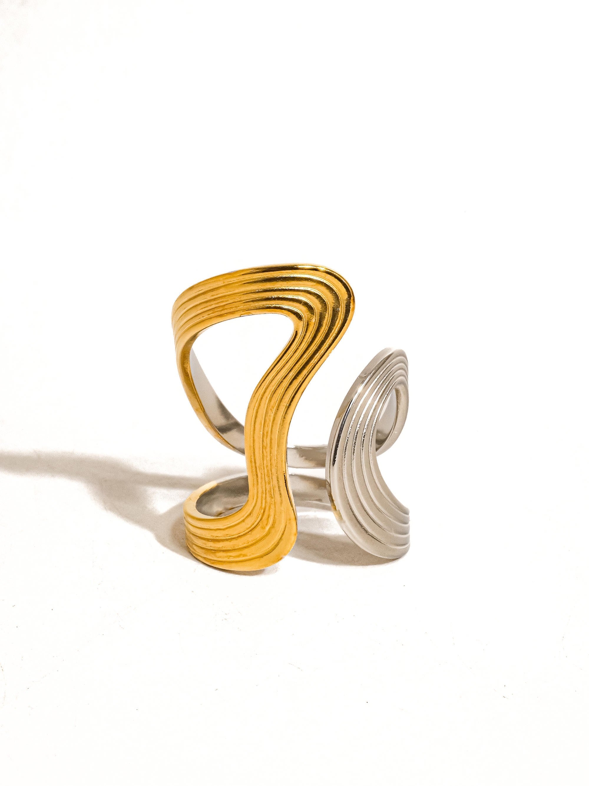 Wavy Abstract Ring