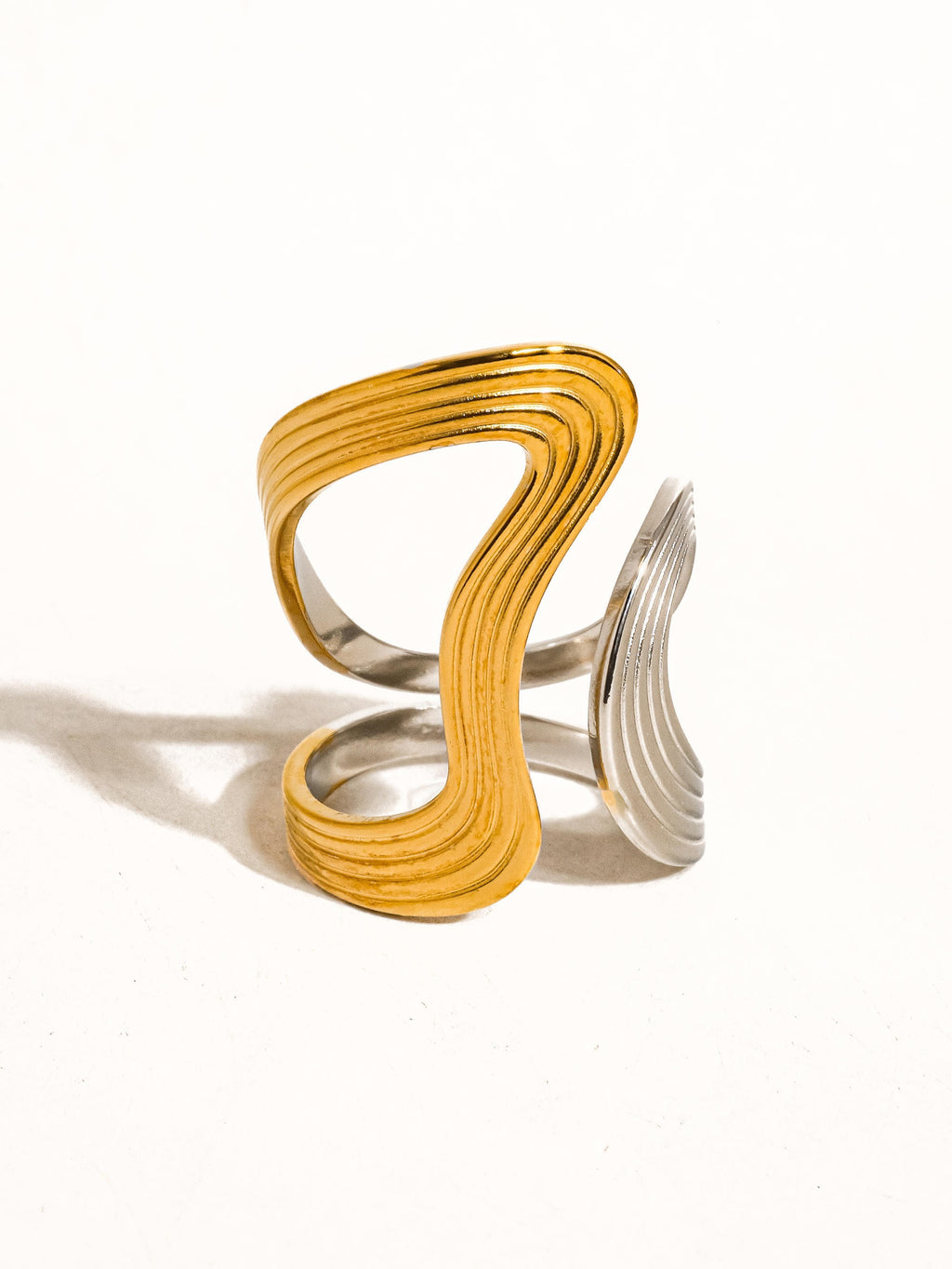 Wavy Abstract Ring