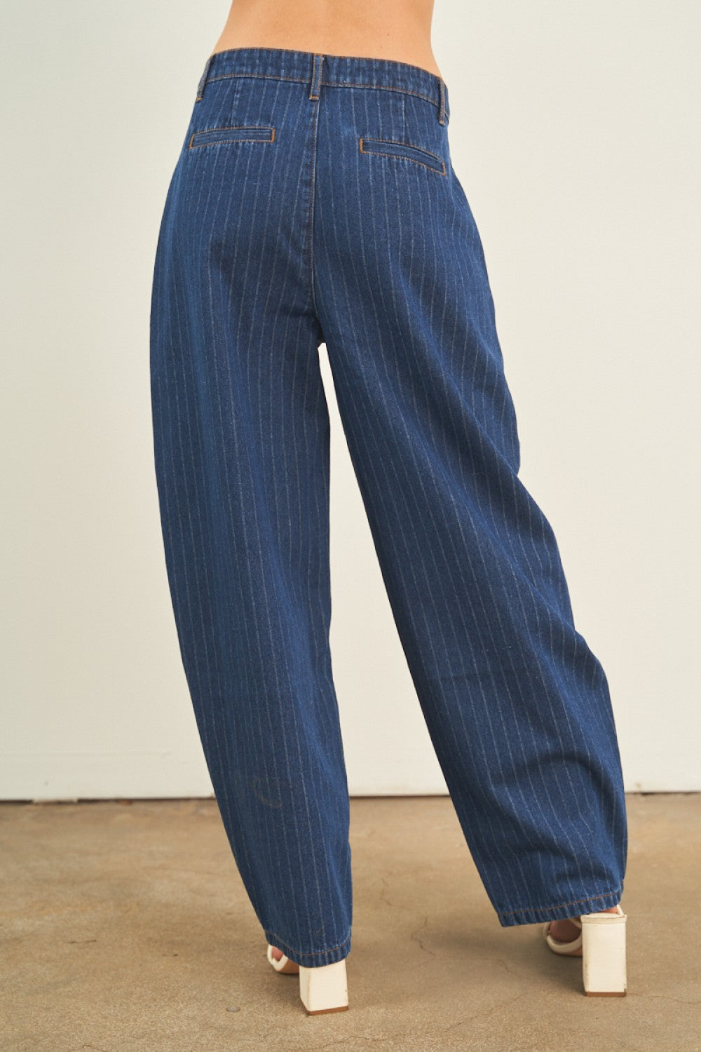 STRIPED BARREL JEANS