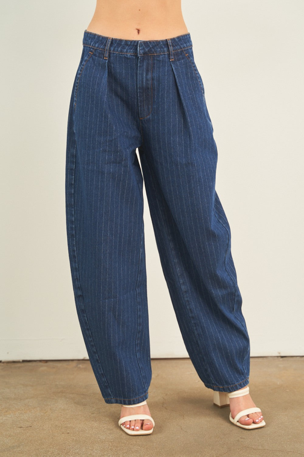 STRIPED BARREL JEANS