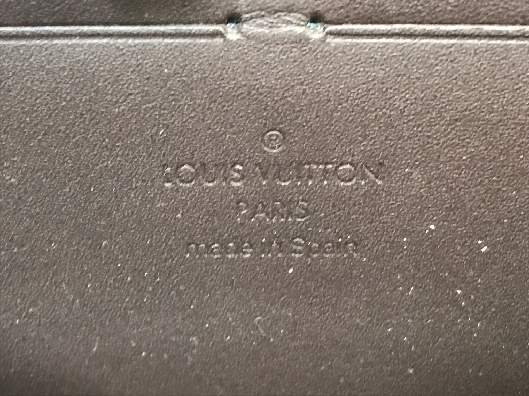 Louis Vuitton Vernis Zippy Wallet