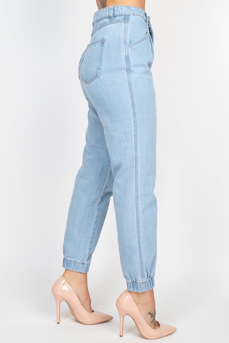 Elastic Cuffed Sweatpants Jeans are here to flip the script. Crafted from 100% cotton, they're the rebellious love child of your favorite sweatpants and classic denim, complete with a high waist, front pleats, and slanted side pockets that actually work.